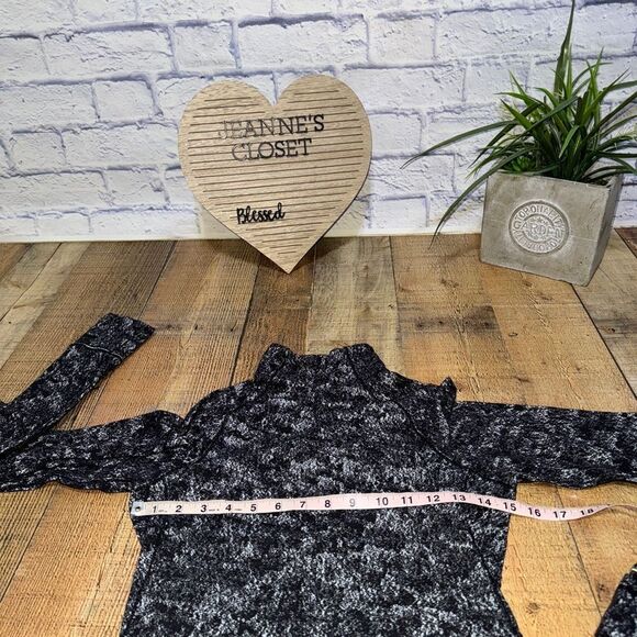 Lululemon Outrun the Elements 1/2 Zip in Misted Jacquard Black White - Picture 6 of 15